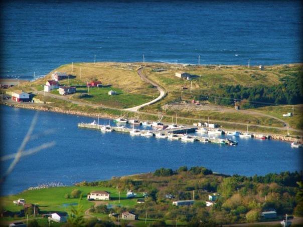 Burton'S Sunset Oasis Motel Bay Saint Lawrence Esterno foto
